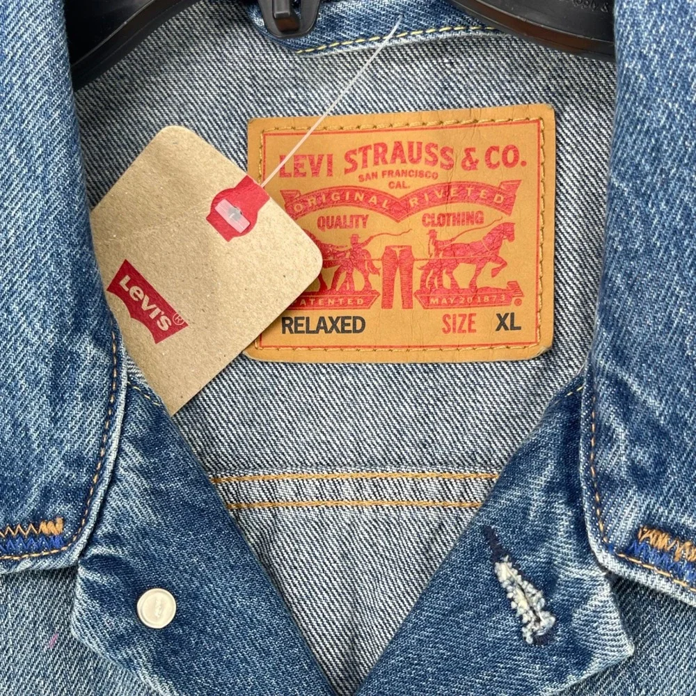 Levi's Trucker Denim Jacket Men XL Blue Relaxed Fit Embroidered Logo A5782-0080